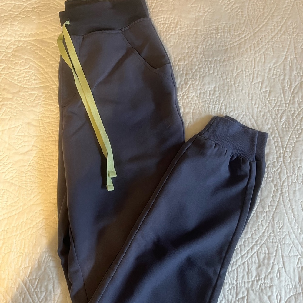 NWT Figs Zamora joggers in space navy